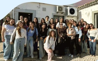 Alunos da Escola Superior de Saúde da Universidade do Algarve visitam a Associação Oncológica do Algarve